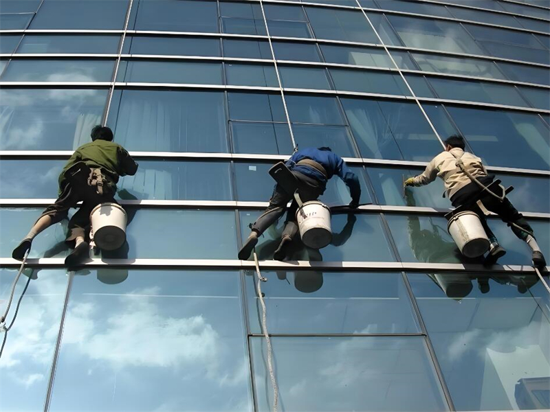 幕墻安檢施工現場